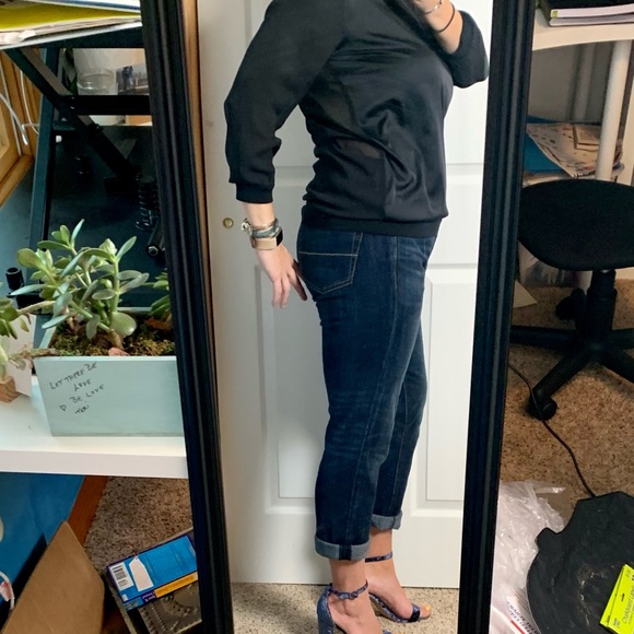 Mesh Back Blouse - Picture 3 of 4